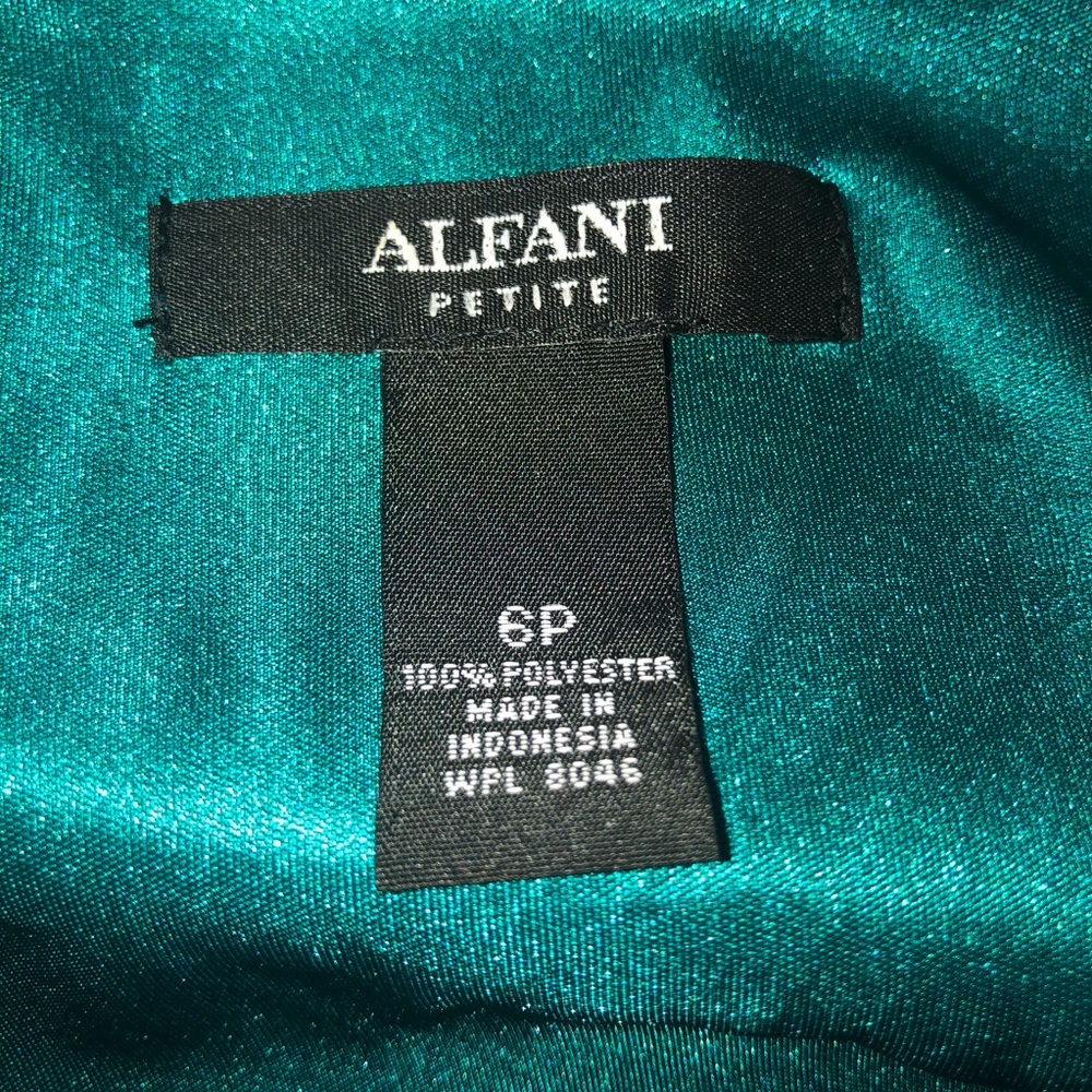 Alfani Accordion Winged Sleeve Woman’s Top - Picture 14 of 14